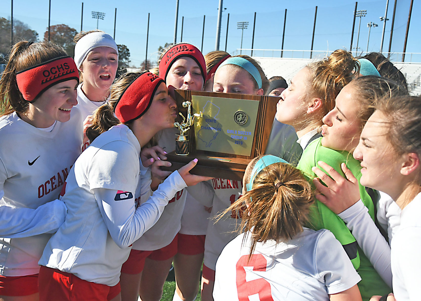 111719_spt_ocgirlssoccer00123695